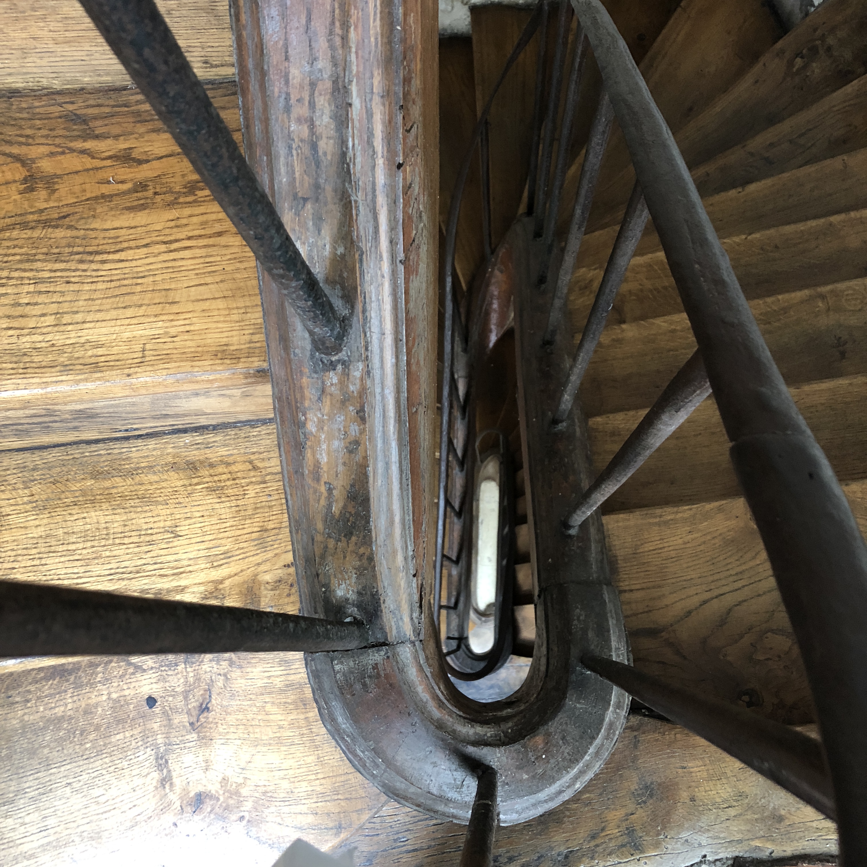 1079FE24-CC9D-4C78-9748-484EA7D53AB1